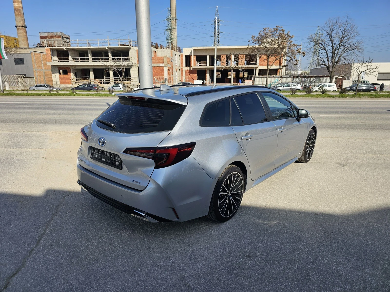 Toyota Corolla 1.8 ХИБРИД , снимка 5 - Автомобили и джипове - 53117197