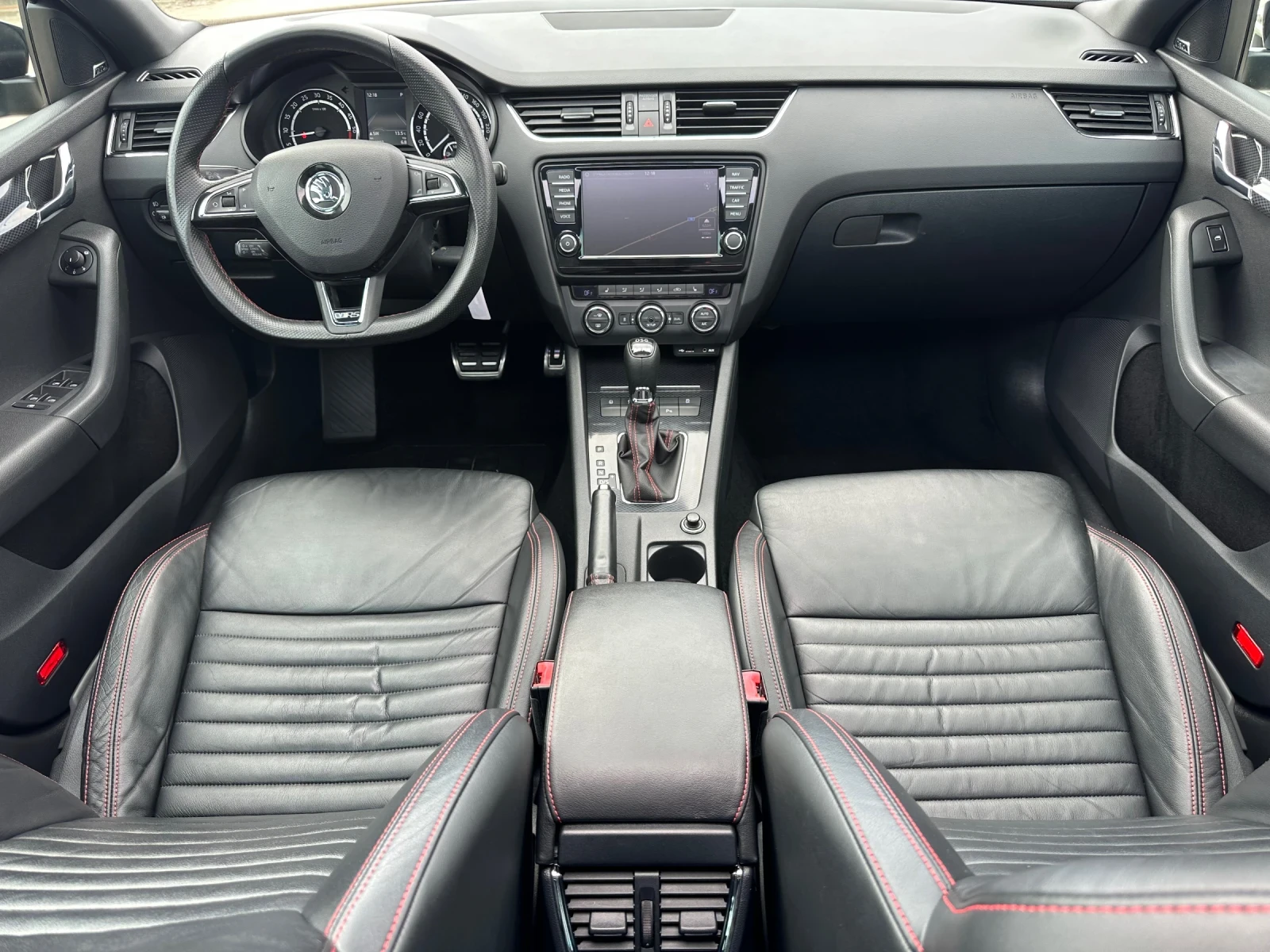 Skoda Octavia VRS 2.0TDi DSG-ACC DiSTRONIC-LANE--CANTON | Mobile.bg   12