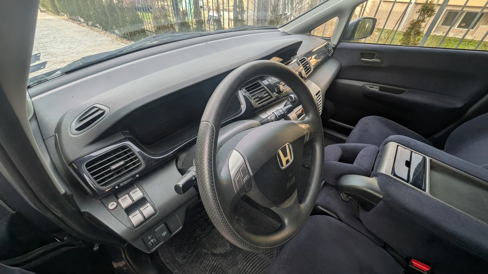 Honda Fr-v 1.8 VTEC Automat - изображение 7