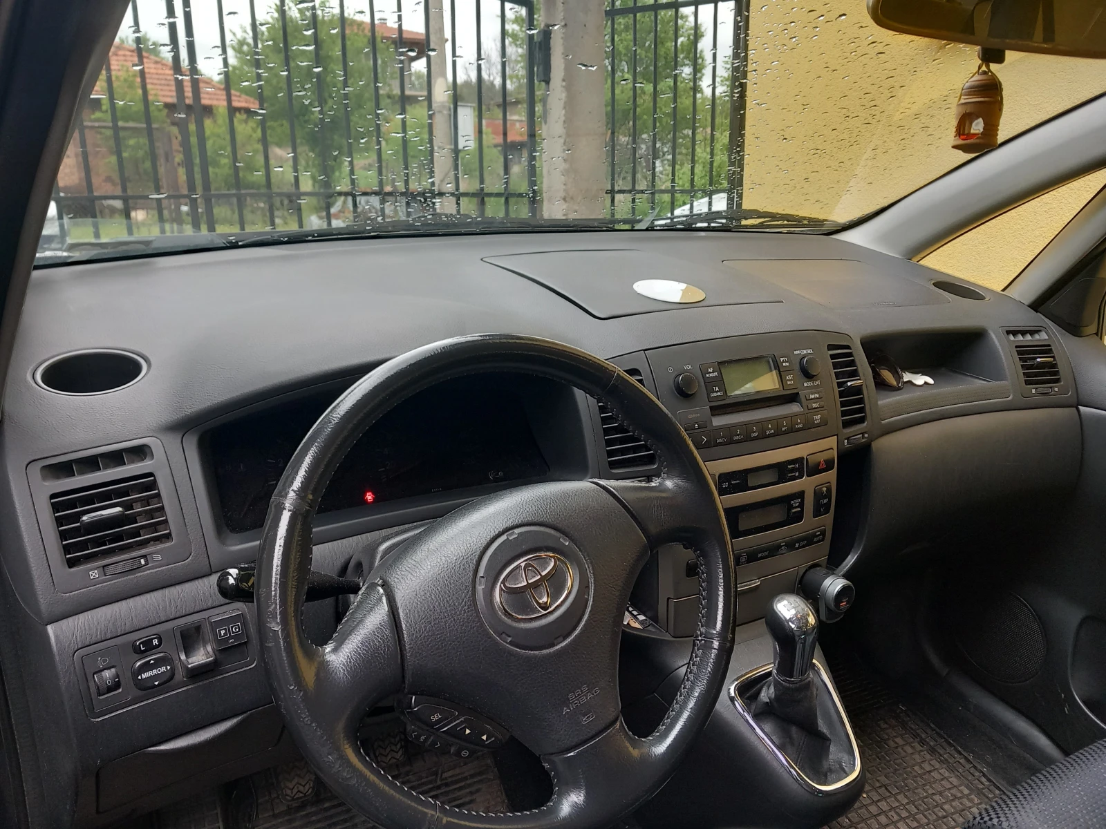 Toyota Corolla verso, снимка 12 - Автомобили и джипове - 54494665