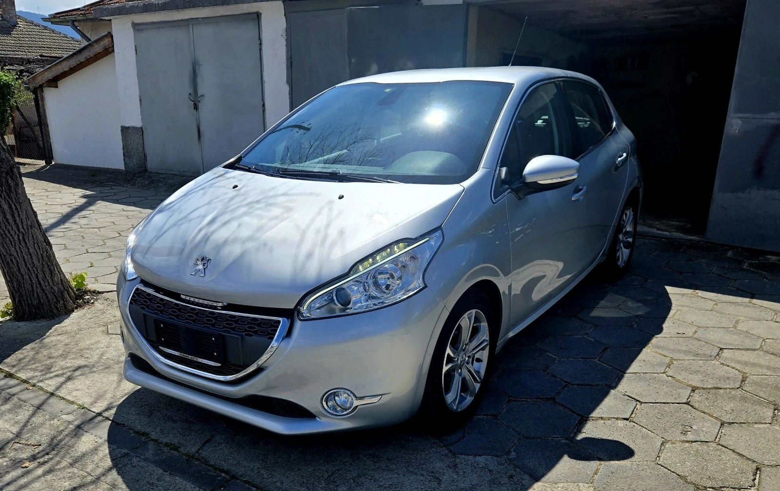 Peugeot 208 1.2