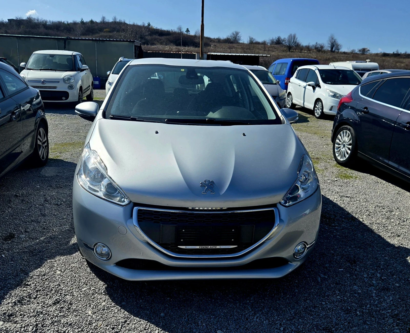 Peugeot 208 1.2, снимка 2 - Автомобили и джипове - 53849735