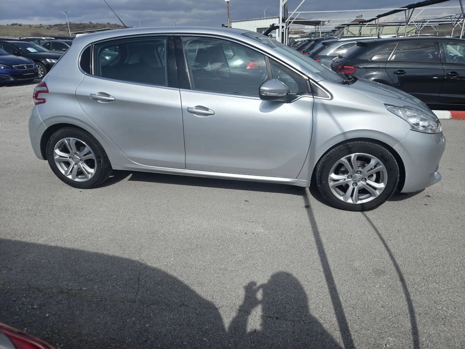 Peugeot 208 1.2 | Mobile.bg � ����������� 7