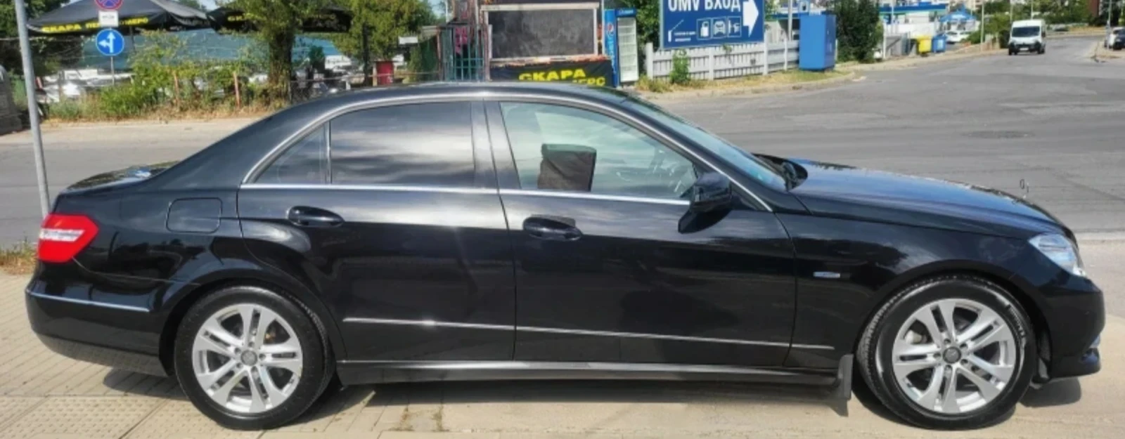 Mercedes-Benz E 220 CDI AVANTGARDE BLUEEFICIENCY 7G-TRONIC-ГЕРМАНИЯ!!!, снимка 6 - Автомобили и джипове - 54078369