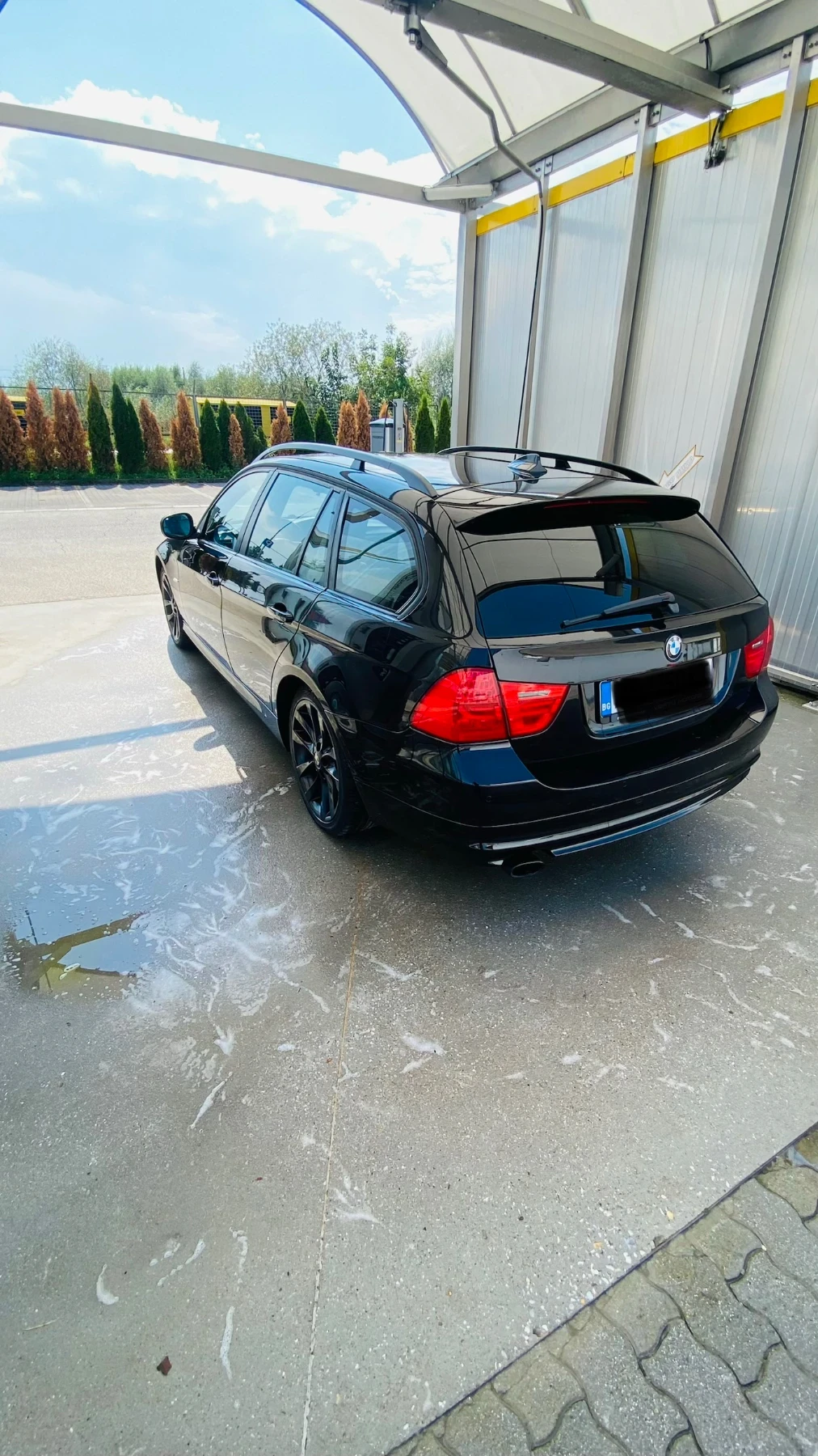 BMW 320 Touring, снимка 3 - Автомобили и джипове - 54109522