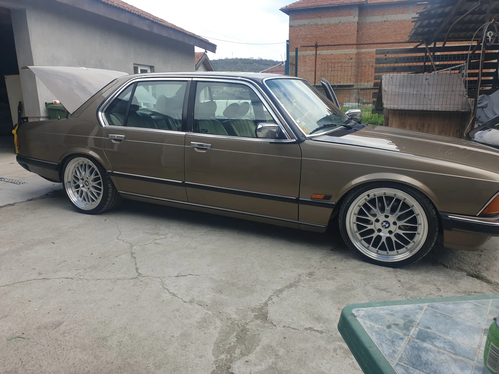 BMW 735 E23, снимка 5 - Автомобили и джипове - 54160312