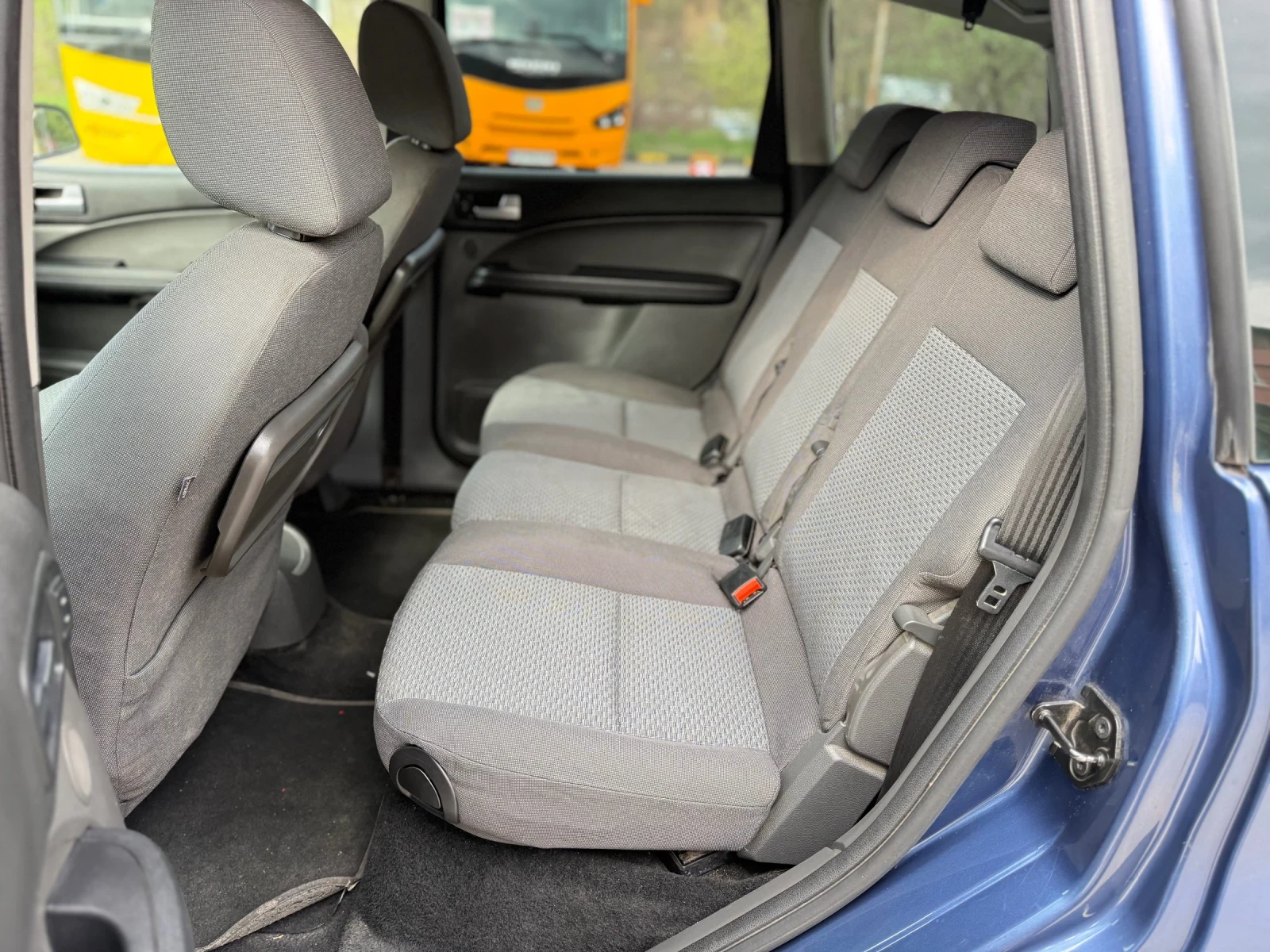 Ford C-max 1.6TDCi Климатик, снимка 13 - Автомобили и джипове - 54233646