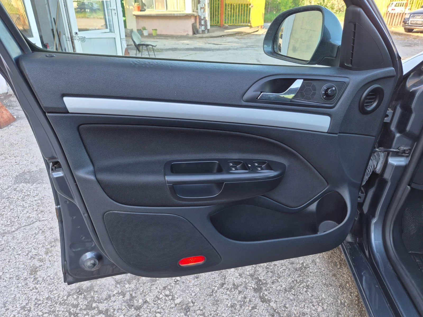 Skoda Octavia 2.0TDI 140к.с. ITALY, снимка 13 - Автомобили и джипове - 54347245