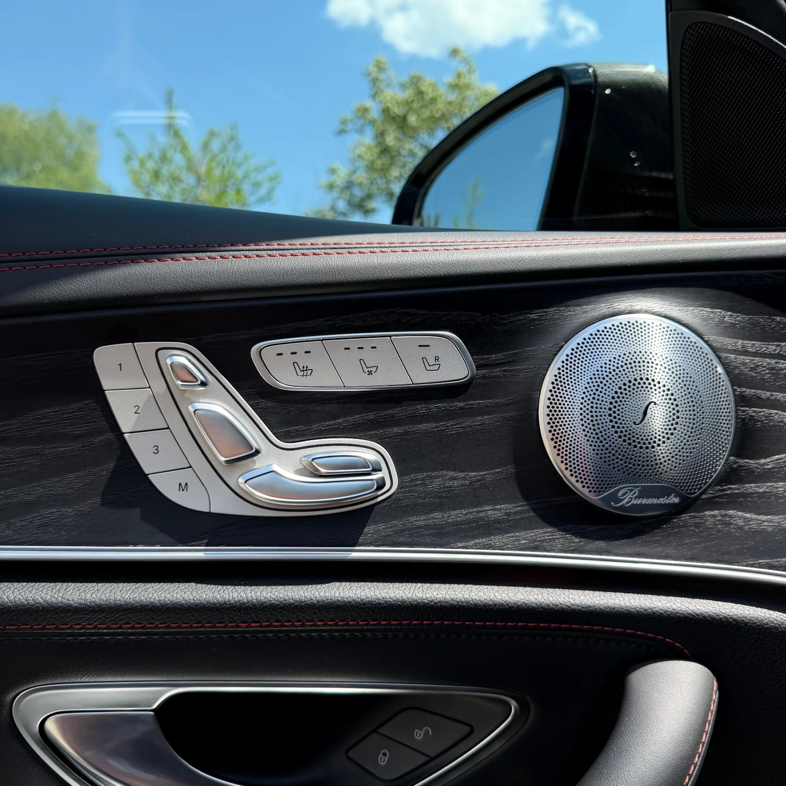 Mercedes-Benz E 43 AMG 4Matic, снимка 9 - Автомобили и джипове - 54441836