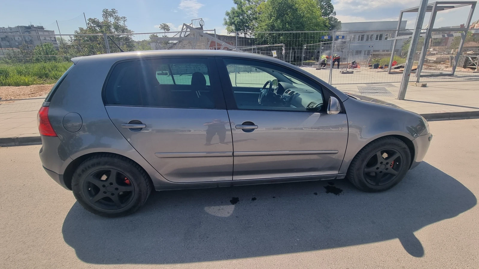 VW Golf 5, снимка 5 - Автомобили и джипове - 54451914