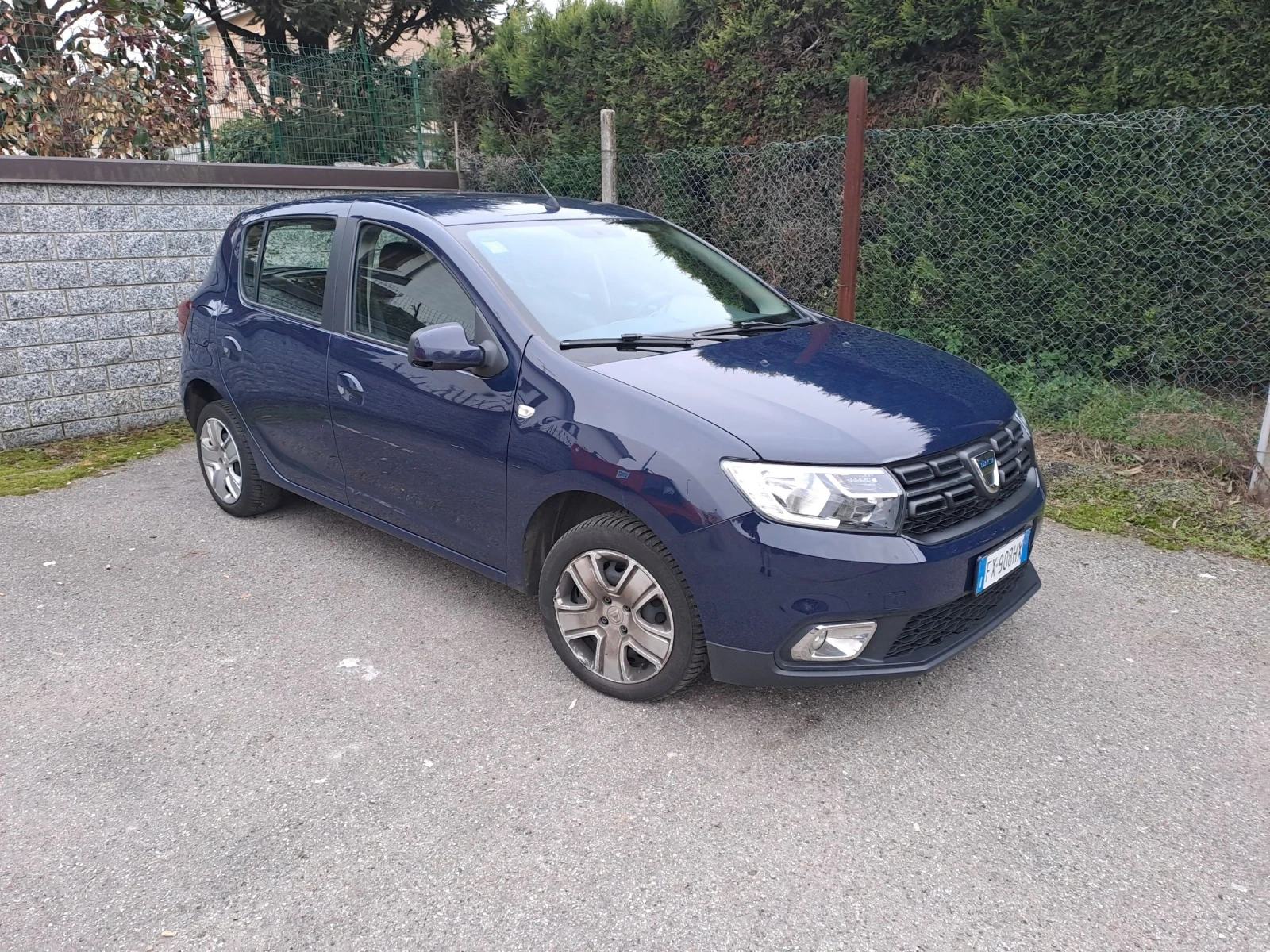 Dacia Sandero 12/2019 евро 6, снимка 2 - Автомобили и джипове - 54516739