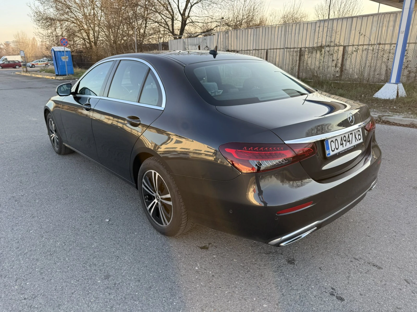 Mercedes-Benz E 220 AVANGARD ГАРАНЦИЯ 18 МЕСЕЦА КЪМ МЕРЦЕДЕС, снимка 7 - Автомобили и джипове - 54812082
