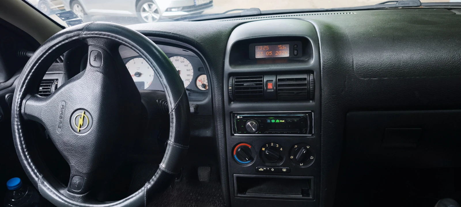 Opel Astra, снимка 15 - Автомобили и джипове - 54857609