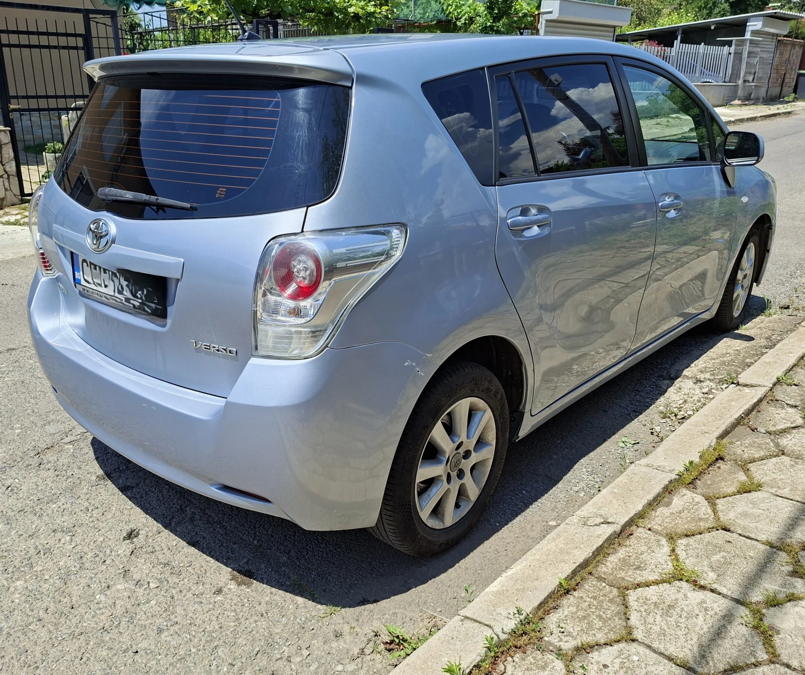 Toyota Verso, снимка 4 - Автомобили и джипове - 54995870