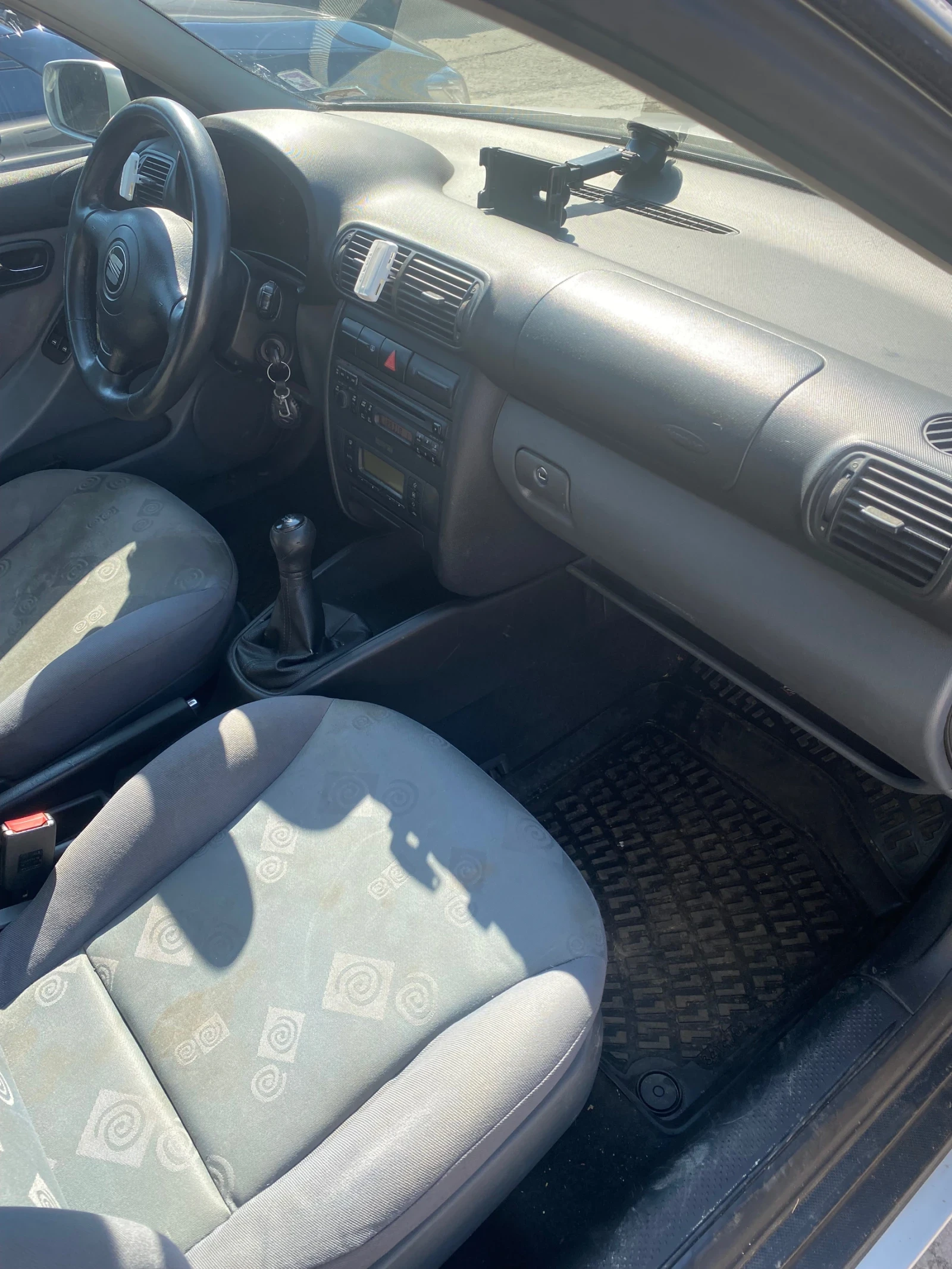 Seat Leon, снимка 6 - Автомобили и джипове - 55108115