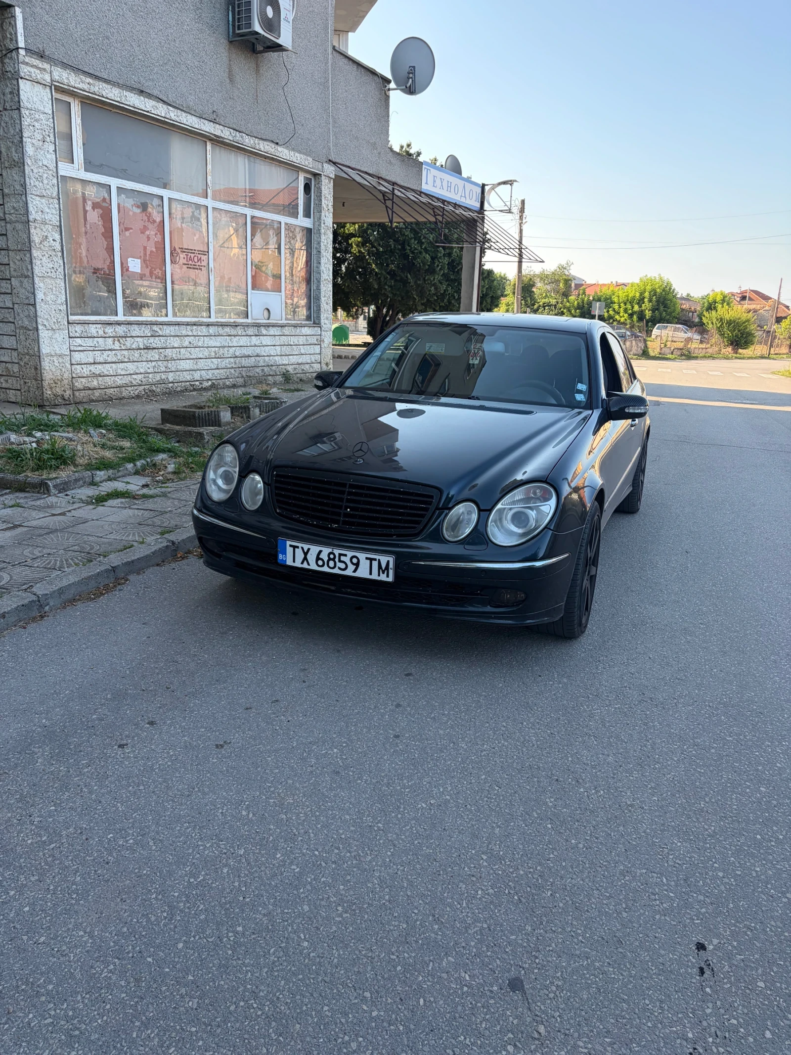 Mercedes-Benz E 320, снимка 2 - Автомобили и джипове - 55289554