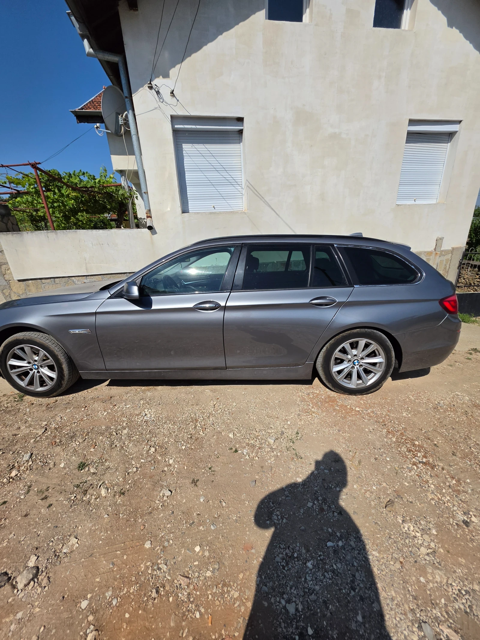 BMW 520, снимка 16 - Автомобили и джипове - 55442026