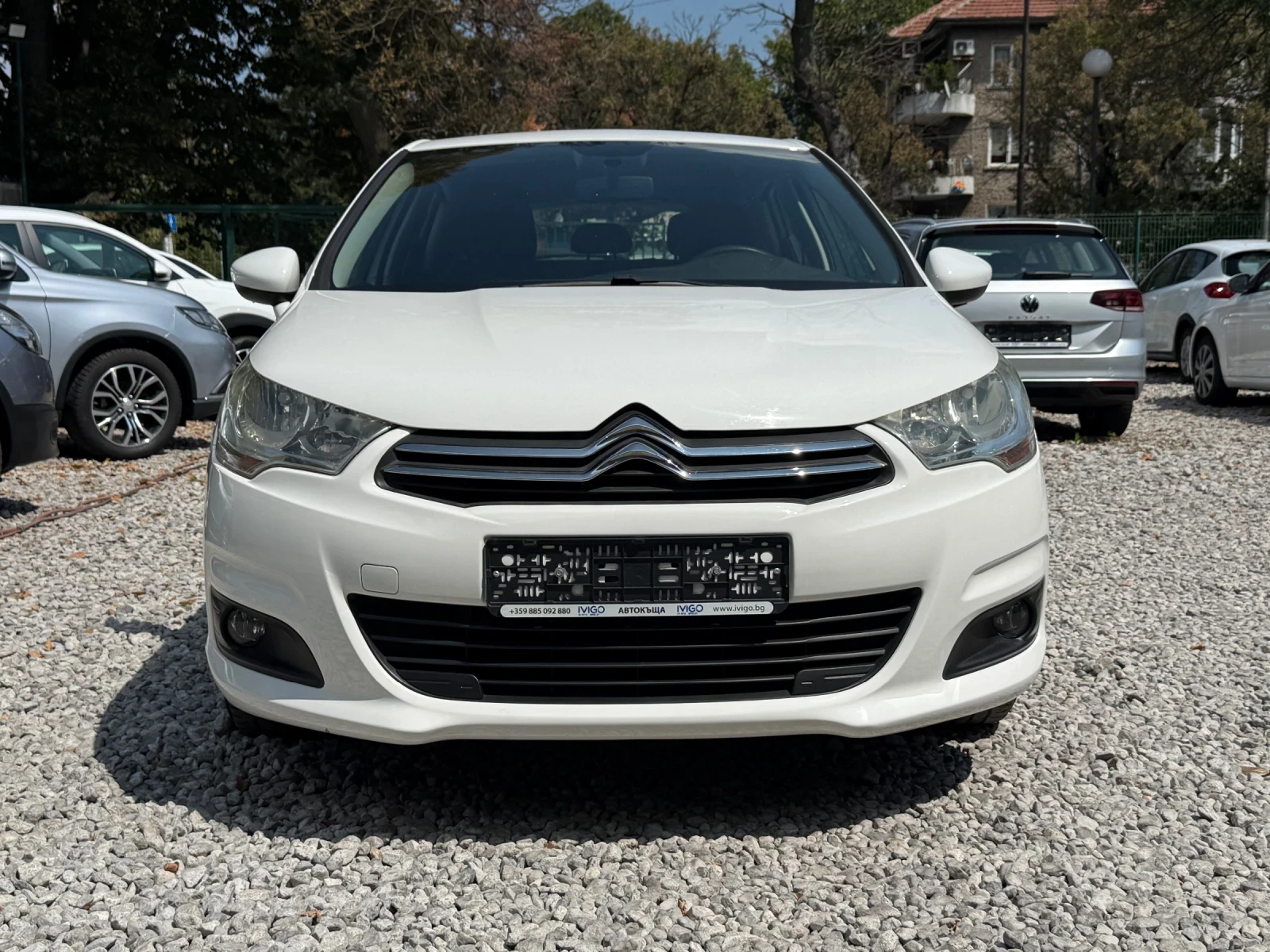 Citroen C4 1.2i EURO6b - ОТЛИЧНО СЪСТОЯНИЕ!, снимка 2 - Автомобили и джипове - 55776511