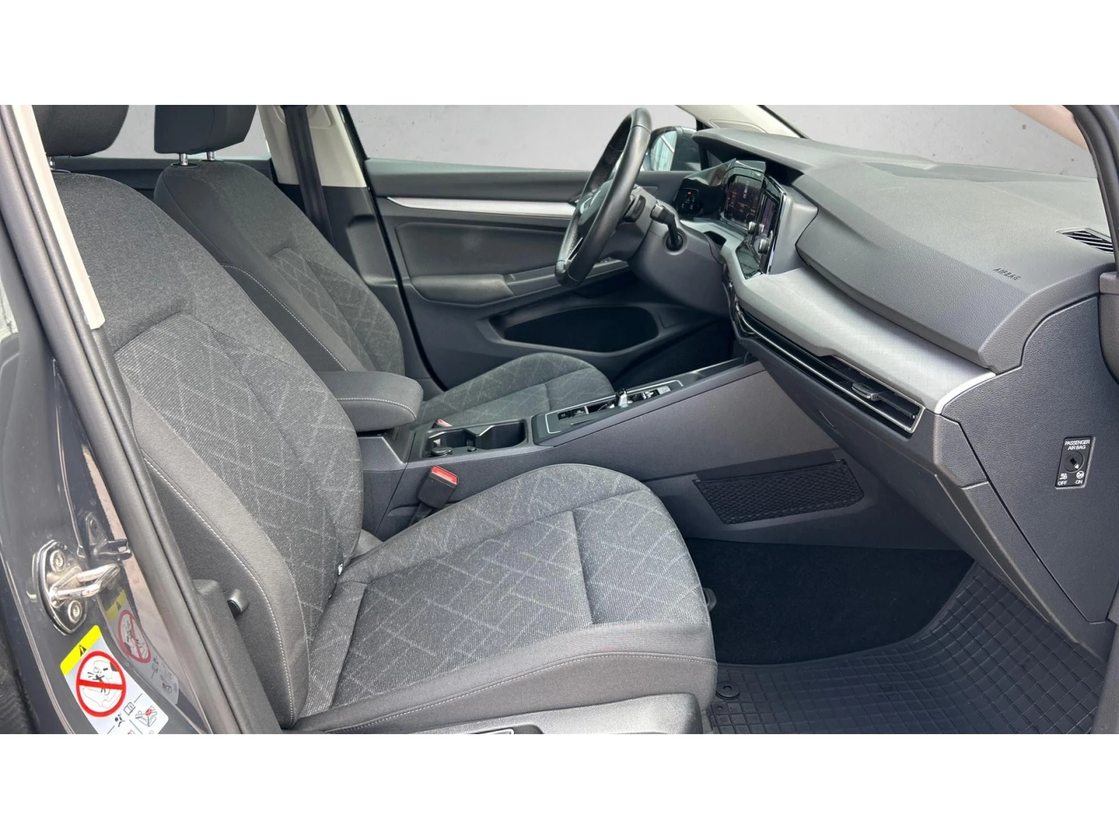 VW Golf 1.5 e-TSi A/T, Месечна вноска от 299  , снимка 9 - Автомобили и джипове - 55981062