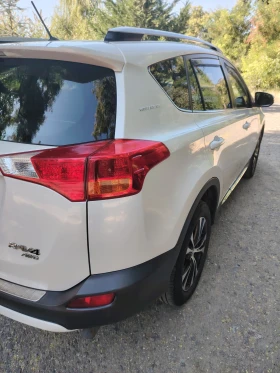 Toyota Rav4 2.2 D-CAT  AWD WHITE EDITION, снимка 8