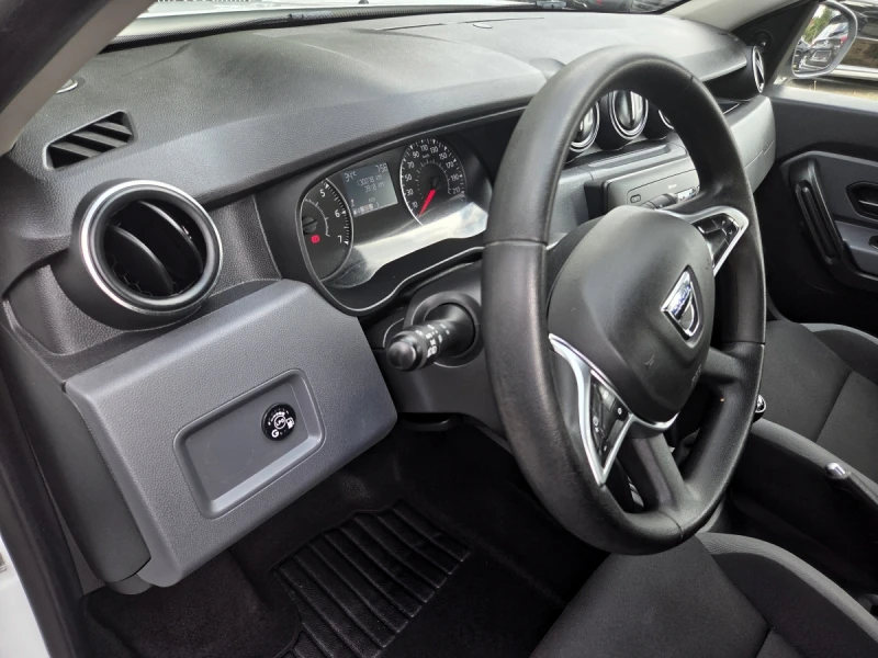 Dacia Duster 1.6i 114hp LPG 130 000km, снимка 8 - Автомобили и джипове - 51060757