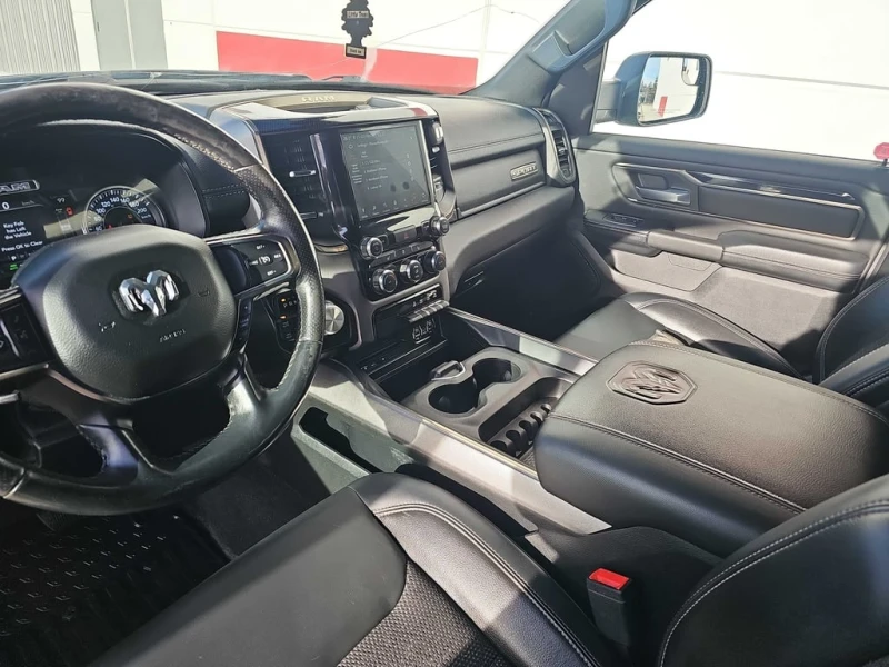 Dodge RAM 1500 * Sport * CARFAX * БЕЗ ПЪРВОНАЧАЛНА ВНОСКА, снимка 5 - Автомобили и джипове - 53153970