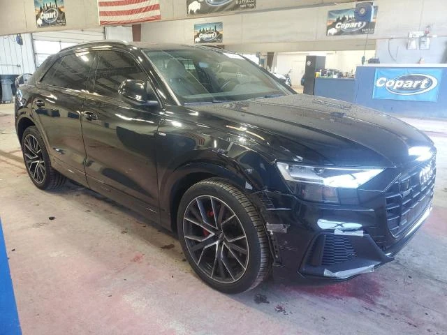 Audi Q8 S-Line* Black Optic* Distronic* Обдух* Подгрев* , снимка 1 - Автомобили и джипове - 48141463