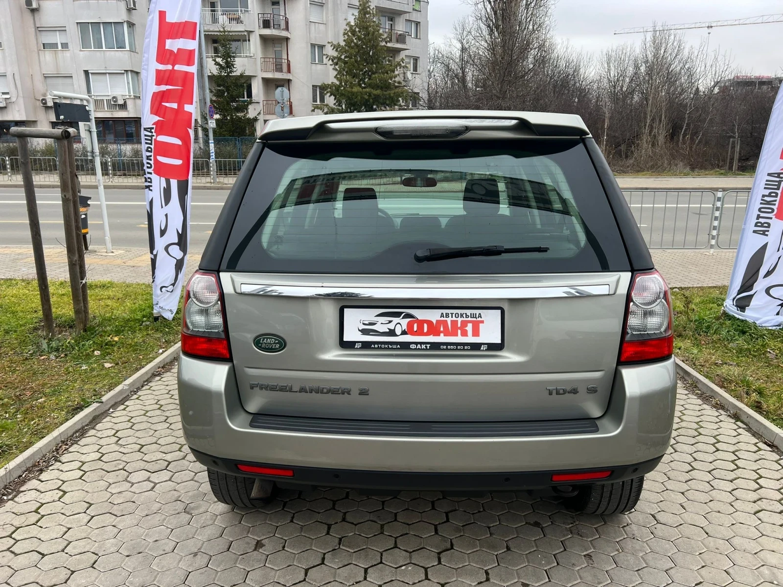 Land Rover Freelander 2.2TD4/4х4/РЕАЛНИ КМ ! ! !  - изображение 5