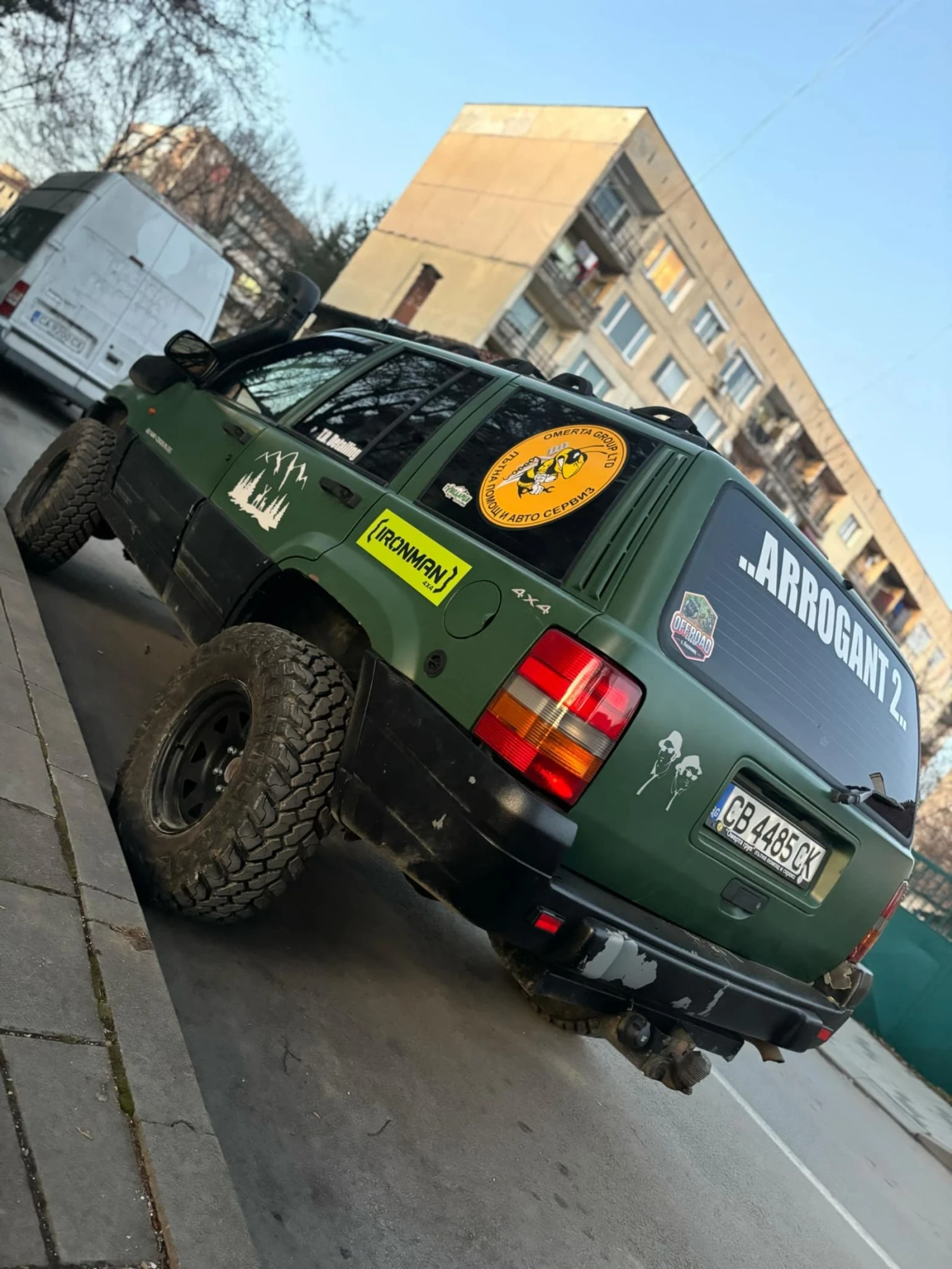 Jeep Grand cherokee 4.0l с ръни скорости  - изображение 4