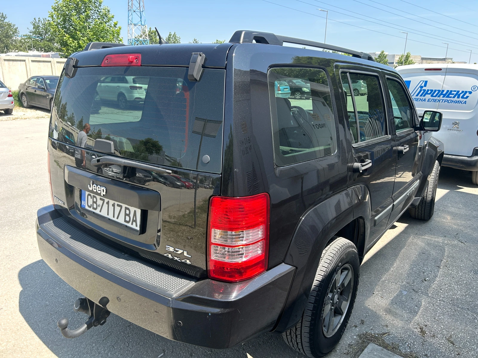 Jeep Cherokee 3.7i - изображение 4