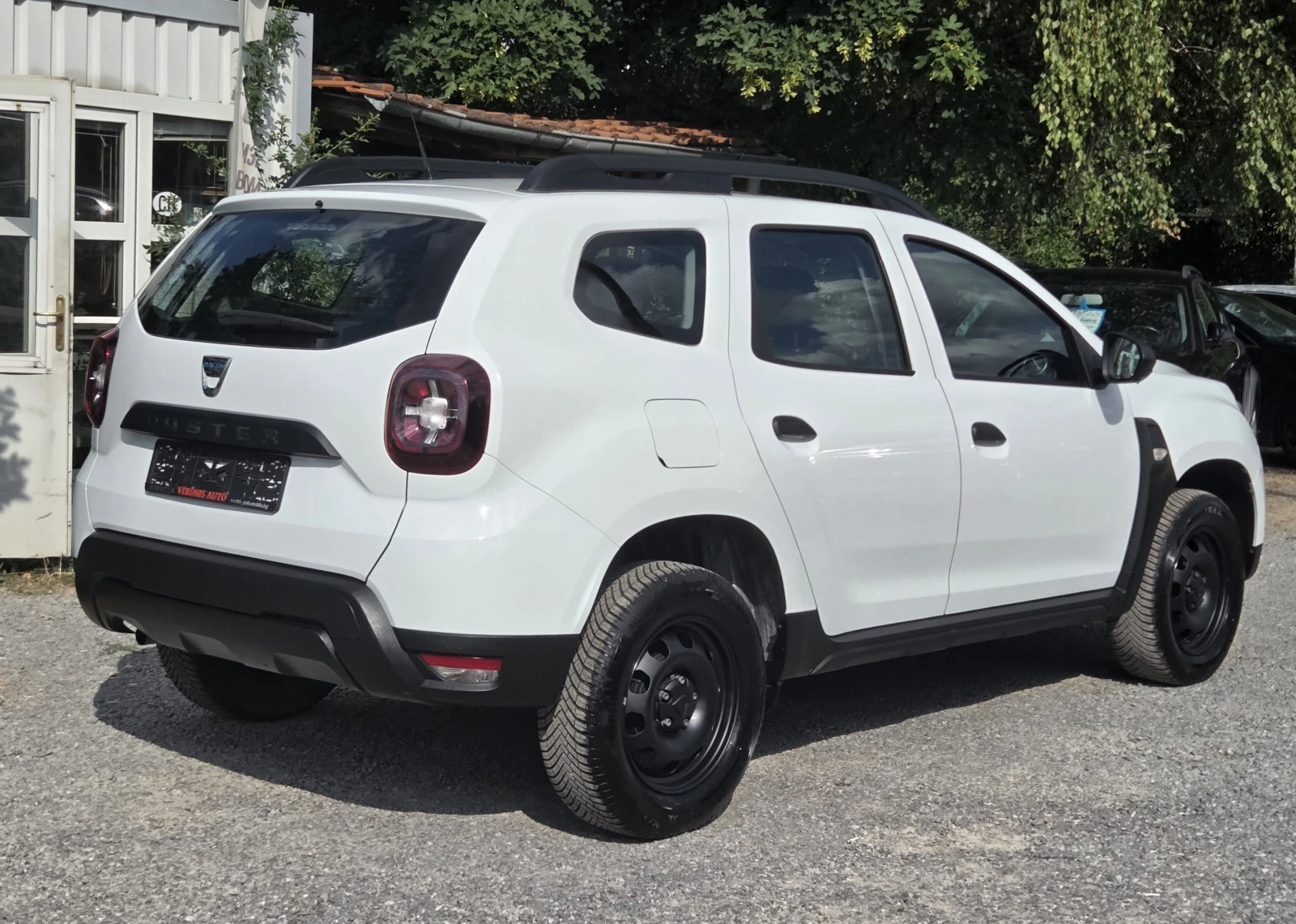 Dacia Duster 1.6i 114hp LPG 130 000km - изображение 8