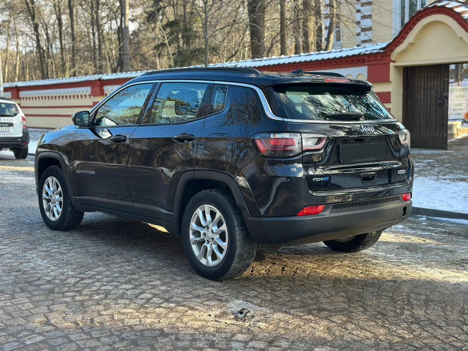 Jeep Compass 4xe Plug-In Hybrid Longitude  - изображение 3