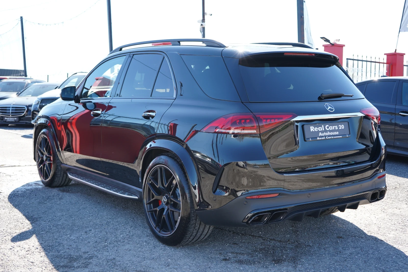 Mercedes-Benz GLE 63 S AMG 4M+ * CARBON* HEAD UP* DISTR* PANO* 360 CAM, снимка 6 - Автомобили и джипове - 54204413