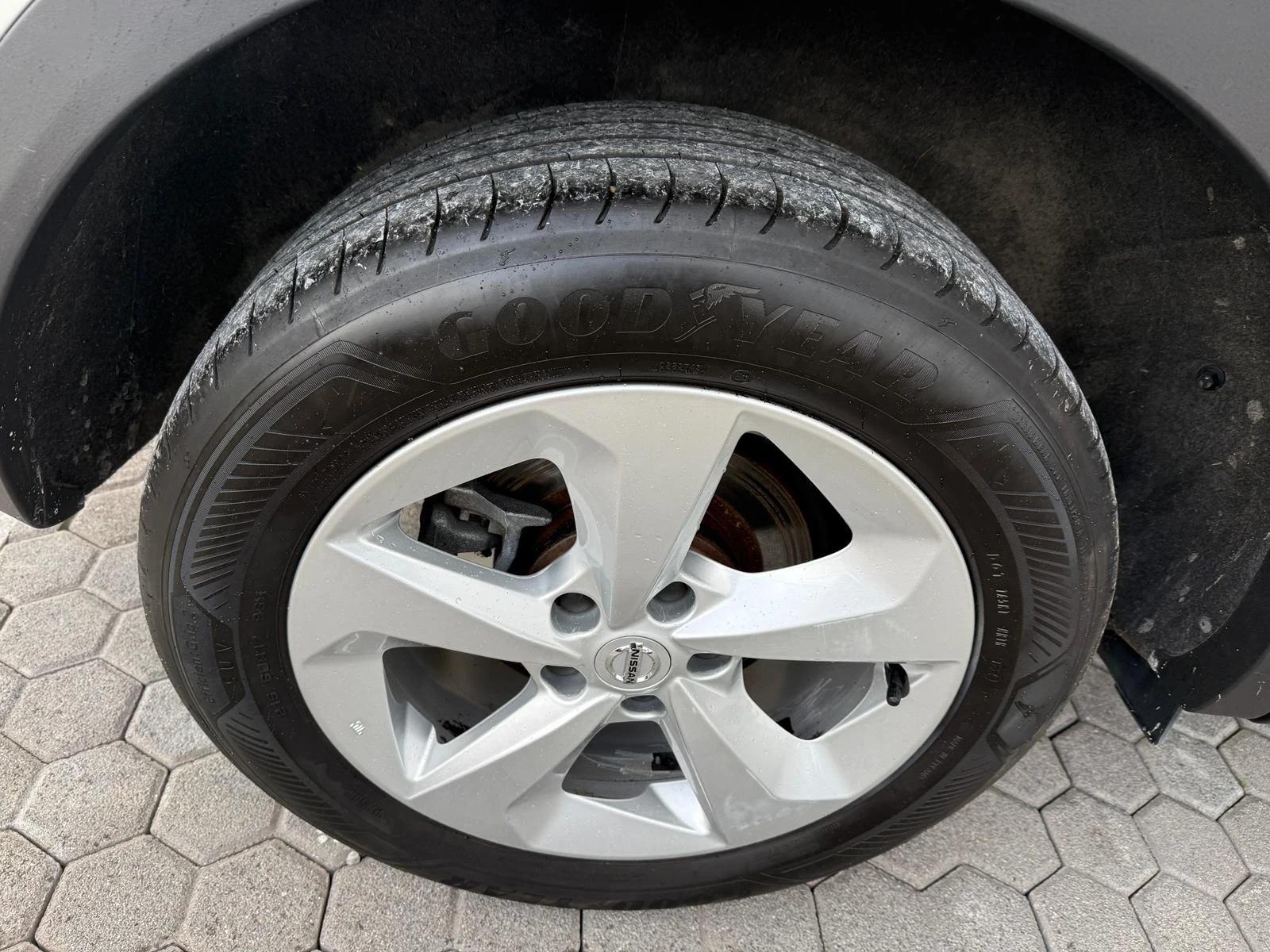 Nissan Qashqai 1.5dCI FULL, снимка 13 - Автомобили и джипове - 54242371