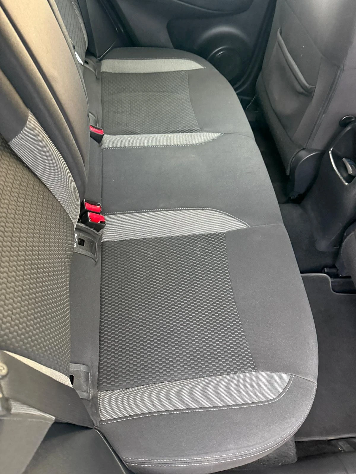 Nissan Qashqai 1.5dCI FULL, снимка 12 - Автомобили и джипове - 54242371