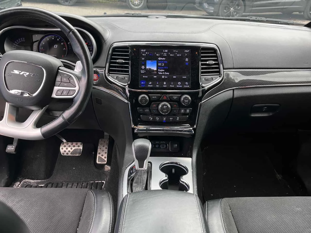 Jeep Grand cherokee * SRT 4x4 * CARFAX * 2 КЛЮЧА * KEYLESS * ПАНОРАМА, снимка 9 - Автомобили и джипове - 54545601