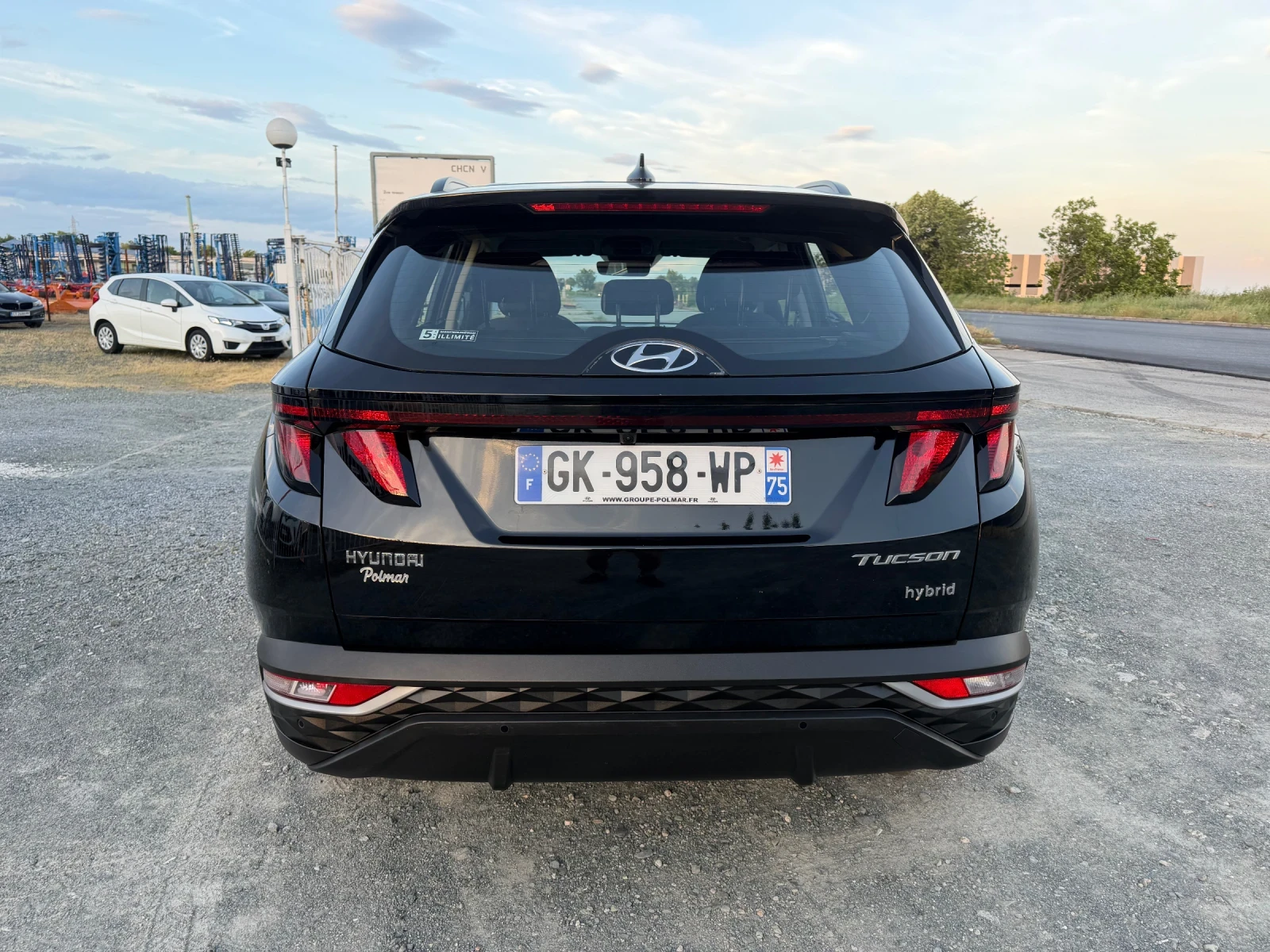 Hyundai Tucson 1.6 HYBRID / ЕВРО6 / ЗАДНА КАМЕРА / CARPLAY / WAZE, снимка 6 - Автомобили и джипове - 54655606