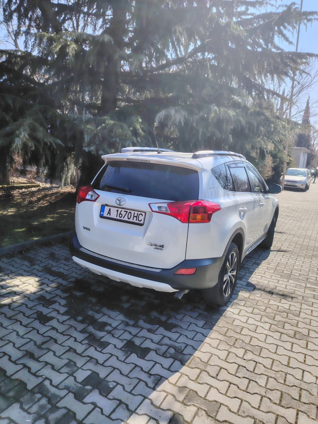 Toyota Rav4 2.2 D-CAT  AWD WHITE EDITION, снимка 6 - Автомобили и джипове - 55124439