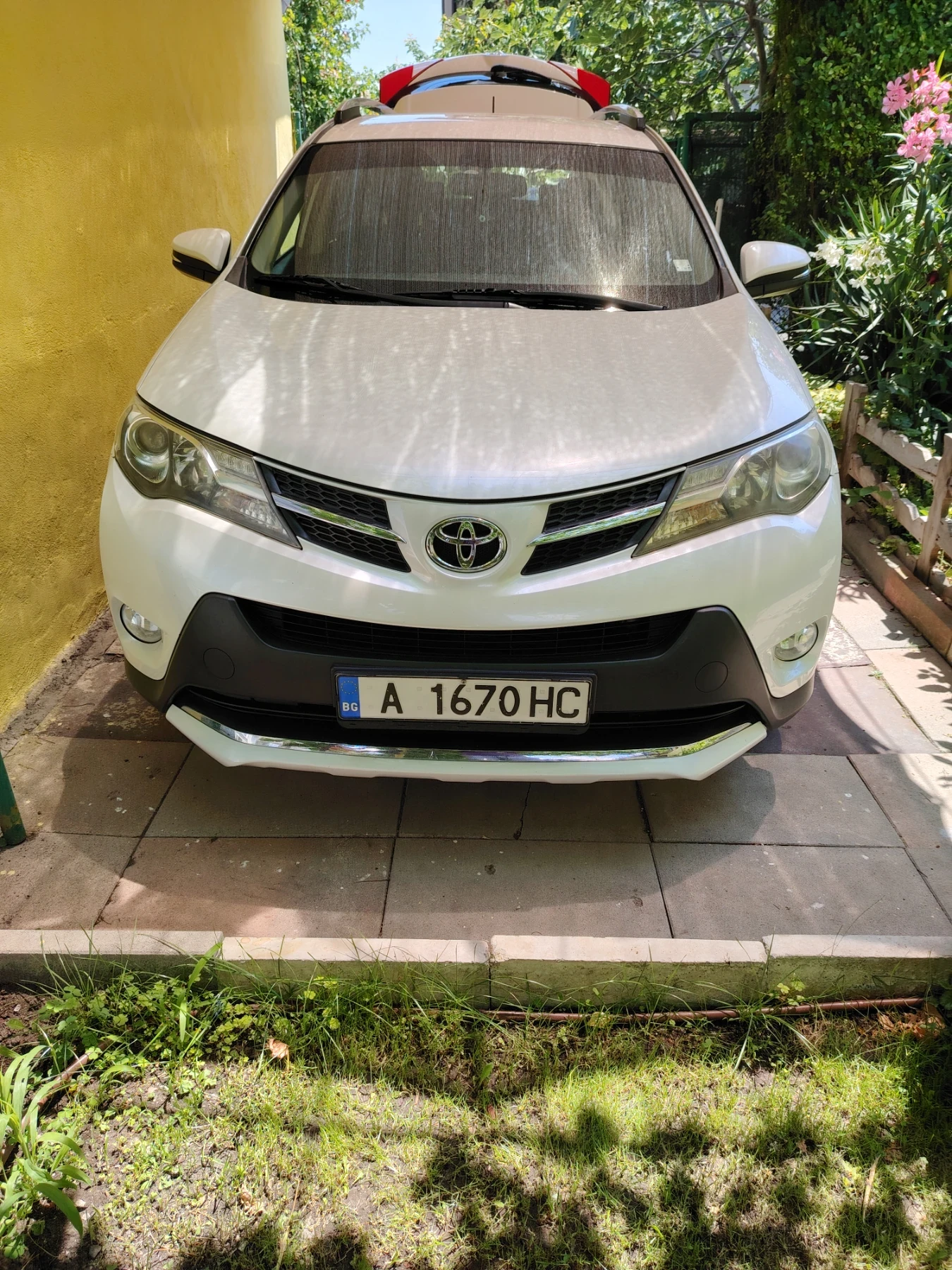 Toyota Rav4 2.2 D-CAT  AWD WHITE EDITION, снимка 4 - Автомобили и джипове - 55124439