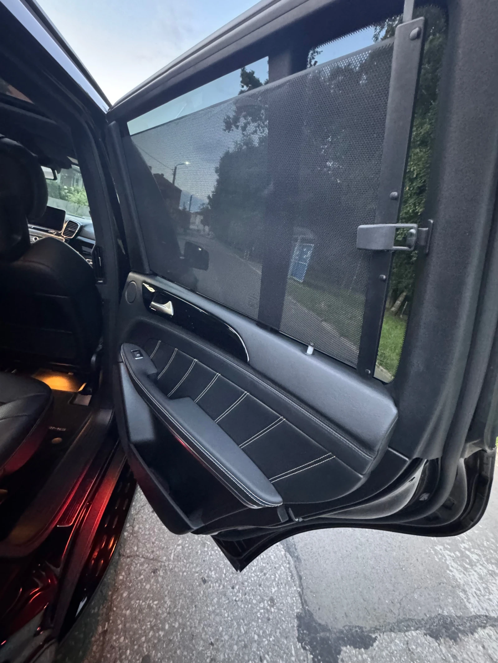 Mercedes-Benz GLS 63 AMG Harman / Kardon Keyless 360 Камери Панорама, снимка 14 - Автомобили и джипове - 55192655