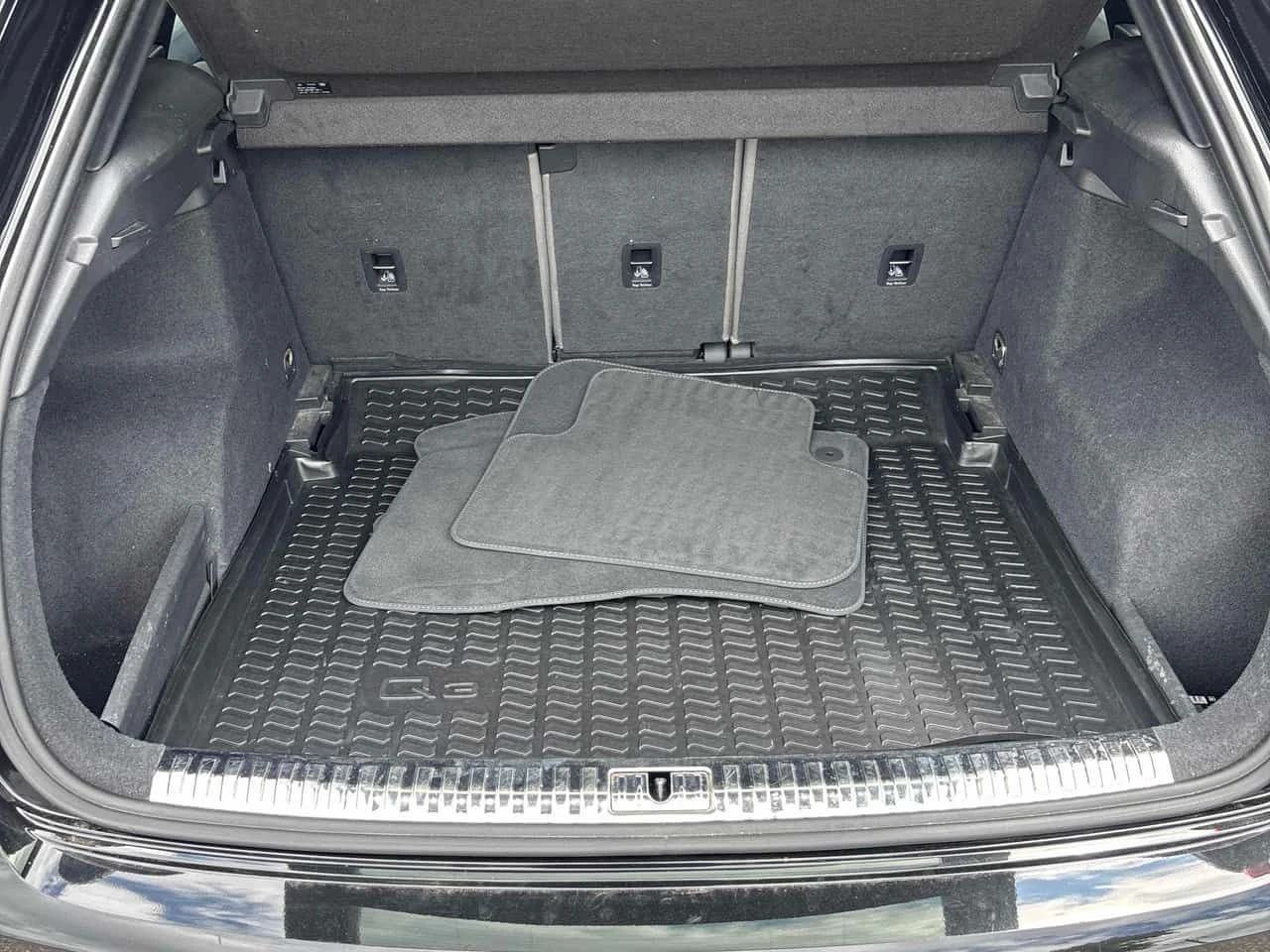 Audi Q3 * Technik * CARFAX * ���� �� �� | Mobile.bg � ����������� 10