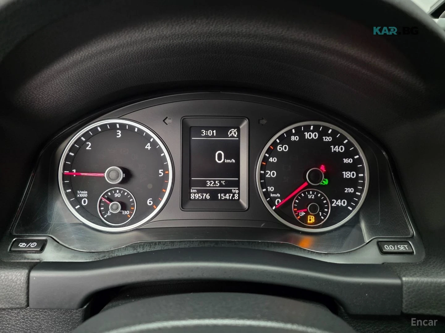 VW Tiguan 2.0 TDI COMFORT* КОЖА* ПОДГРЕВ* КАМЕРА* НАВИ, снимка 5 - Автомобили и джипове - 56046974