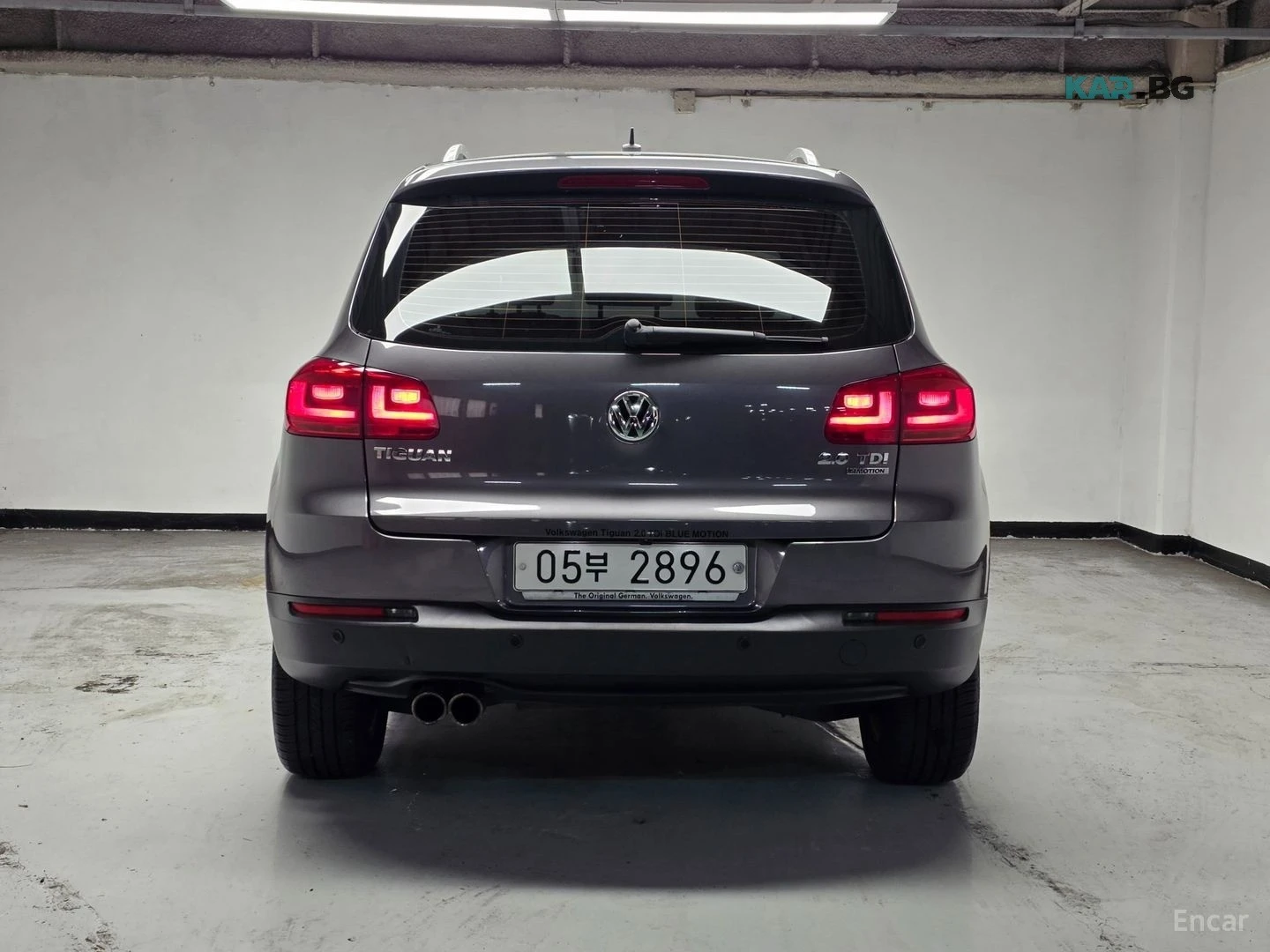 VW Tiguan 2.0 TDI COMFORT* КОЖА* ПОДГРЕВ* КАМЕРА* НАВИ, снимка 4 - Автомобили и джипове - 56046974