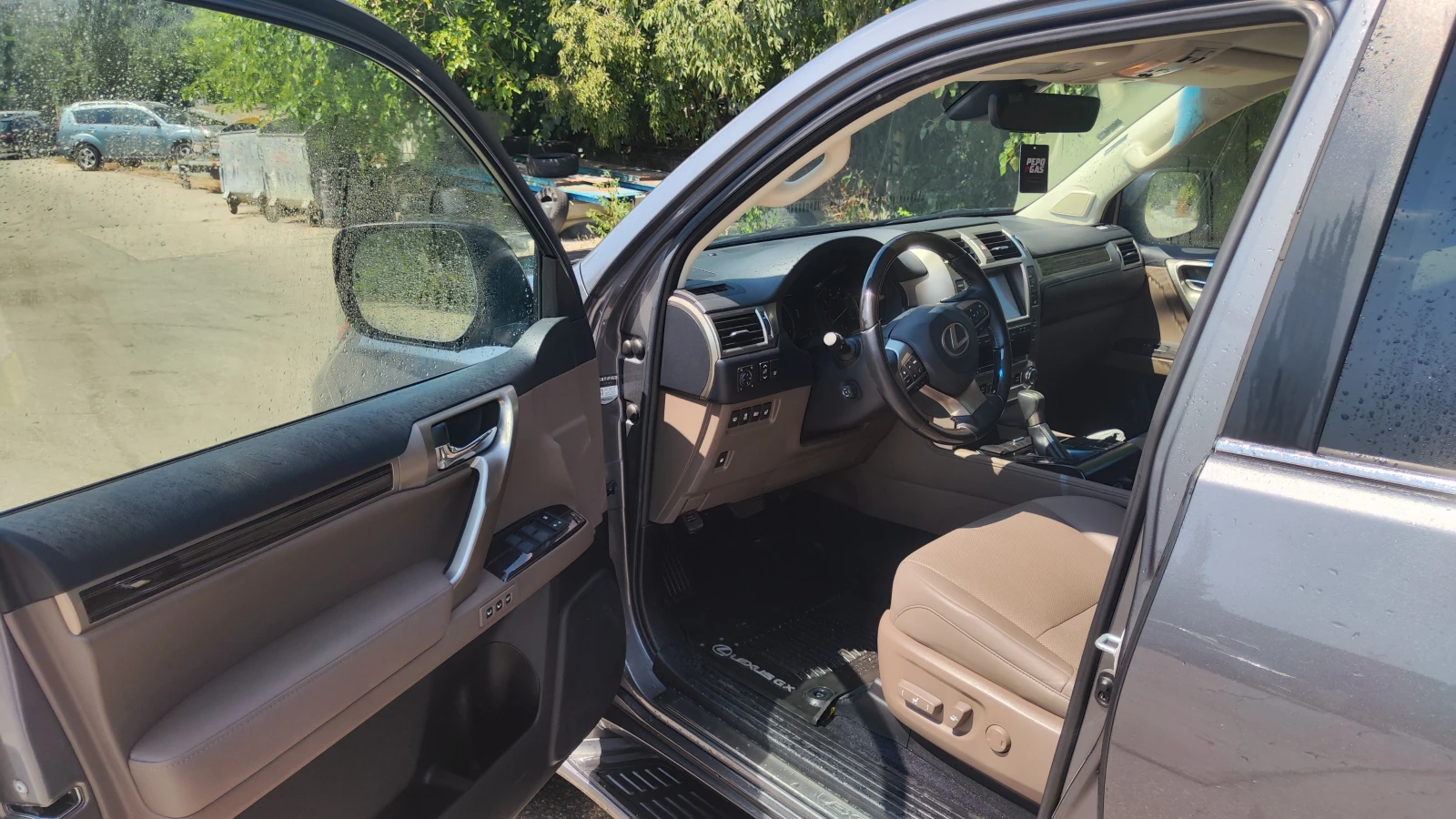 Lexus GX 460 Premium, снимка 6 - Автомобили и джипове - 56049099