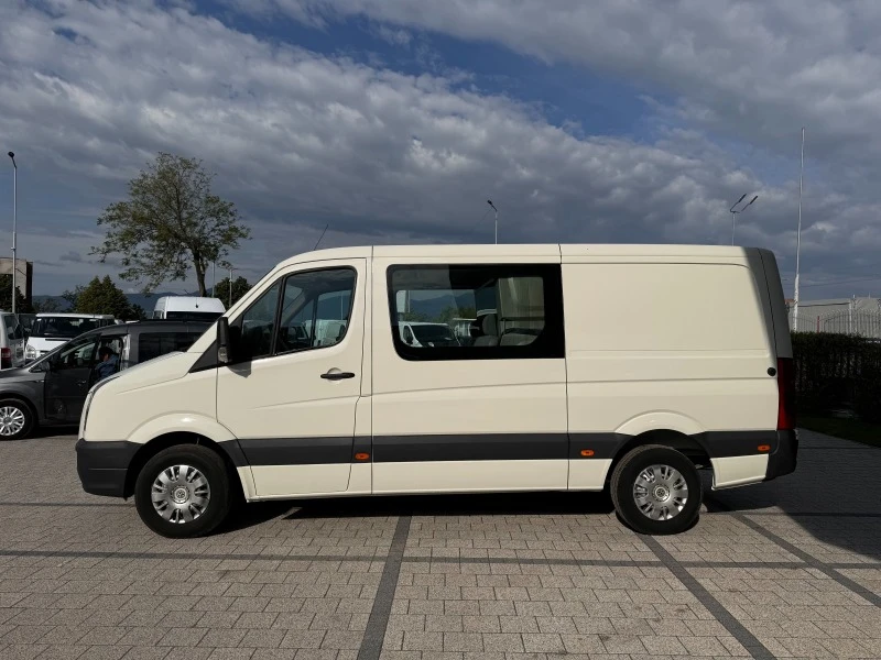 VW Crafter 2.5TDI 6-местен Клима Euro 5 , снимка 3 - Бусове и автобуси - 45726481