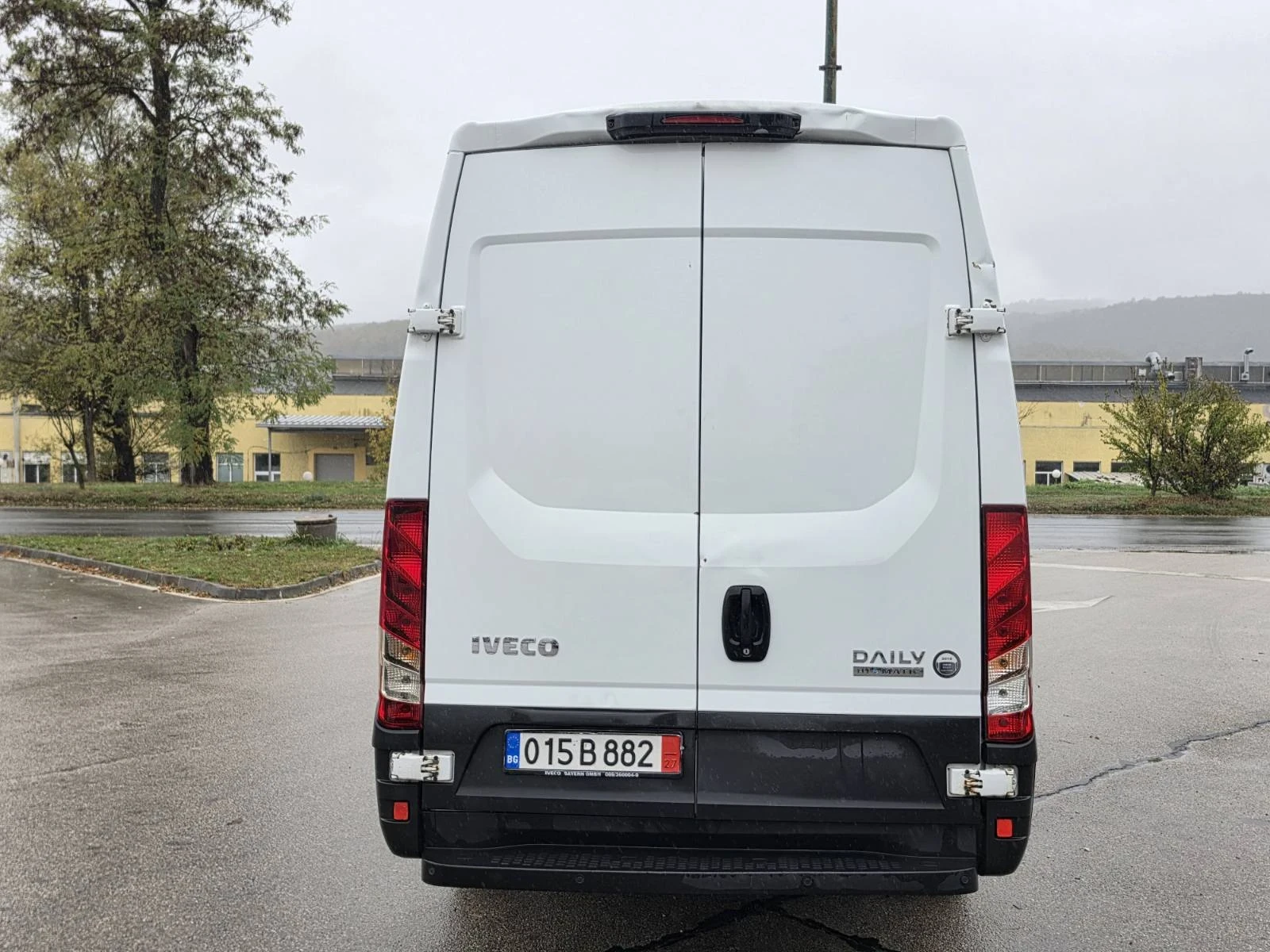 Iveco Daily, снимка 5 - Бусове и автобуси - 56721054
