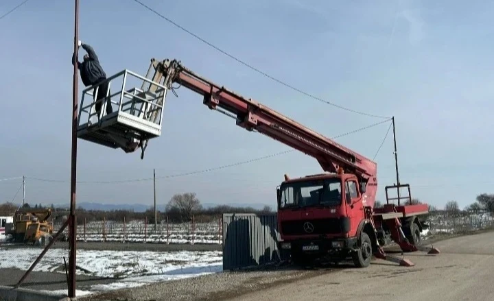 Mercedes-Benz 1622 Автовишка 22 метра  , снимка 4 - Камиони - 52806765