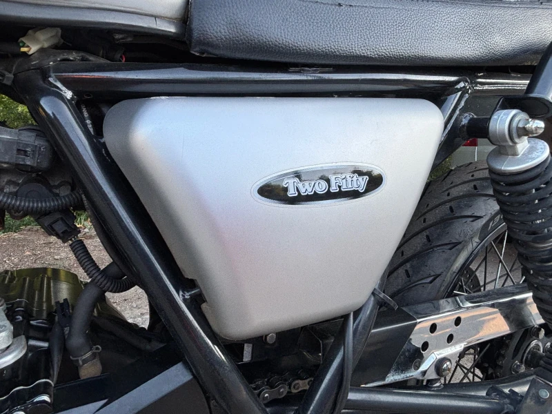 Honda Cb Mash 250i, снимка 7 - Мотоциклети и мототехника - 52569304