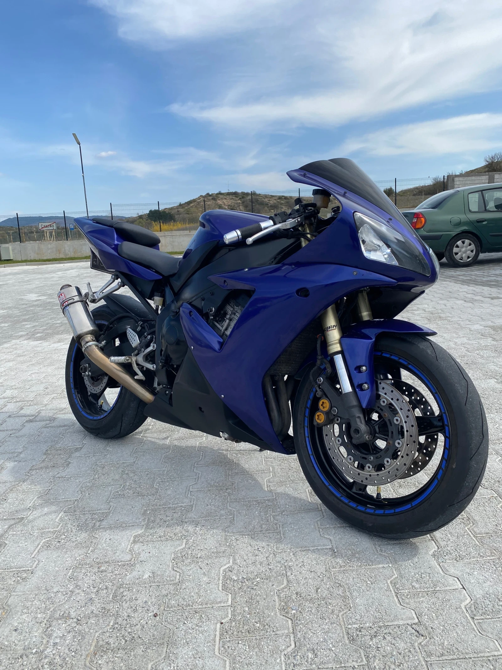 Yamaha YZF-R1