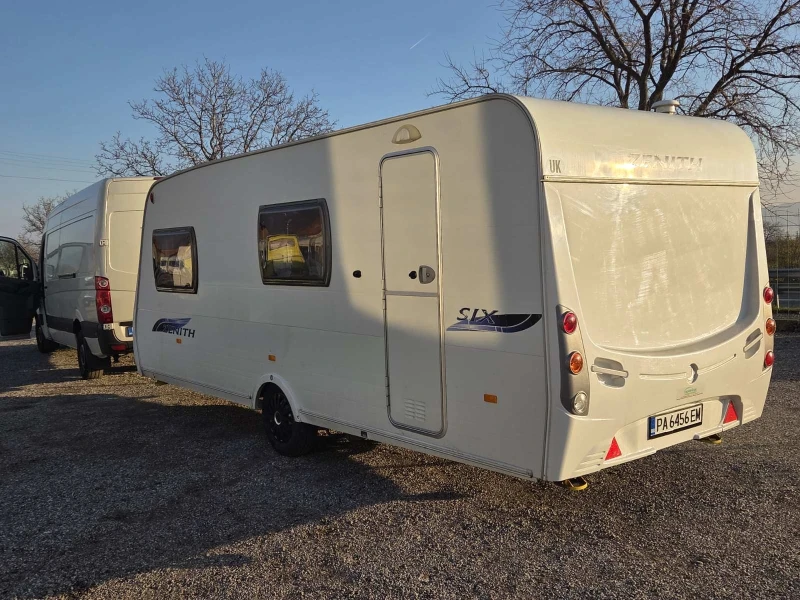 Каравана Други Lunar zenith 6 местна каравана, снимка 2 - Каравани и кемпери - 53137580